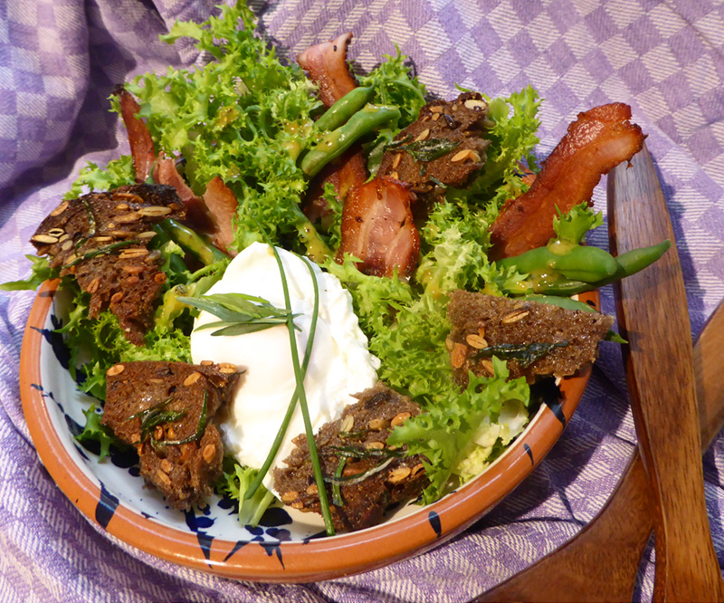 Lyonnaise-salad